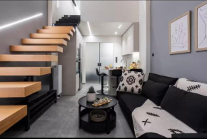 Kostas House